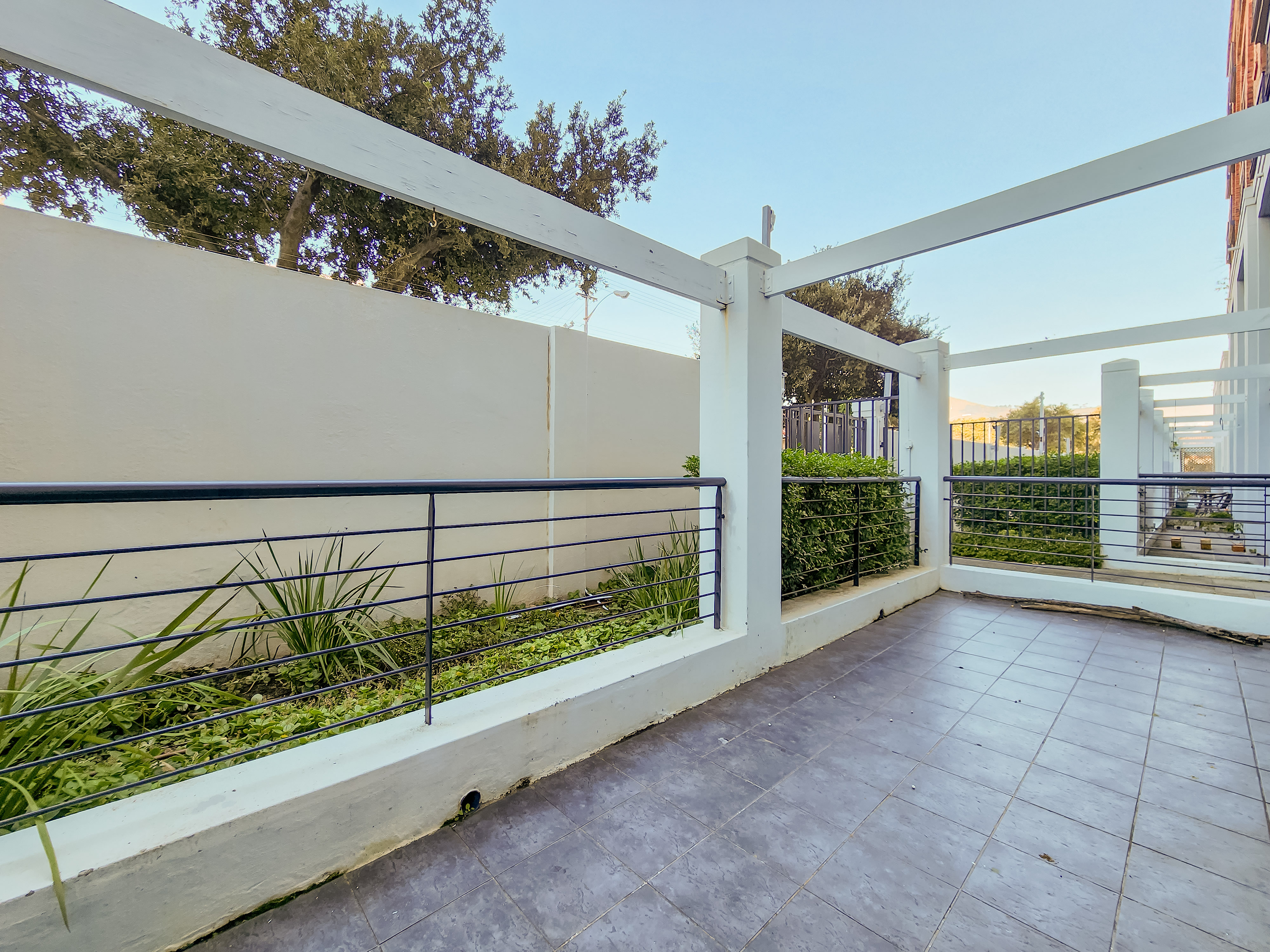 2 Bedroom Property for Sale in Gardens Western Cape